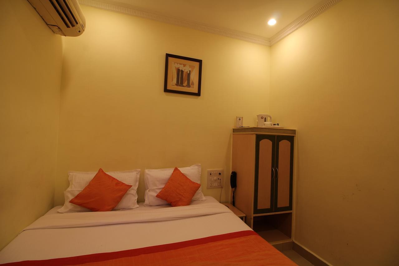 Hotel Mogul Palace - Near Masjid Bunder Mumbai Luaran gambar